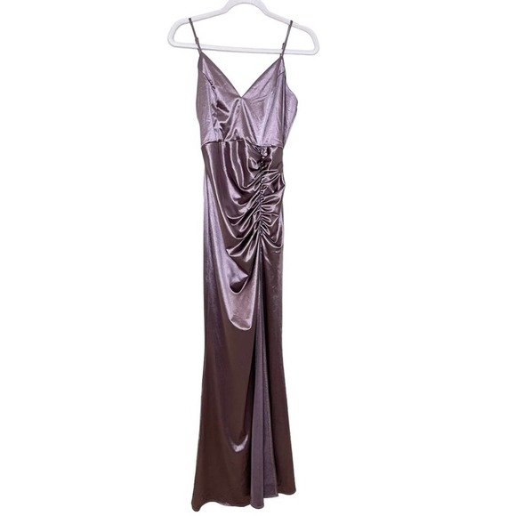Love, Nickie Lew Large Purple Ruched Slit Gown - Picture 2 of 6